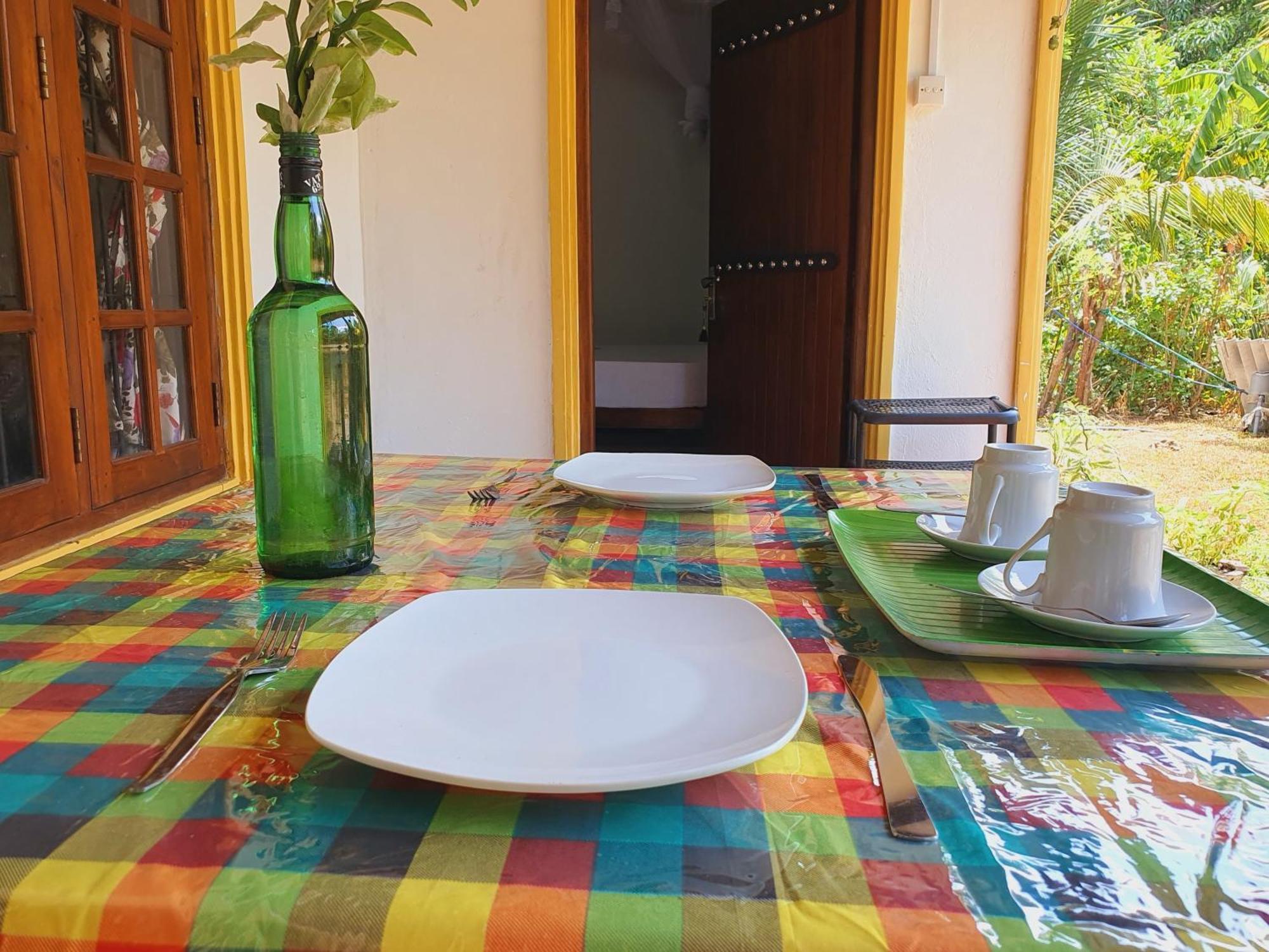 Sanu Home Stay Σιγκιρίγια Εξωτερικό φωτογραφία