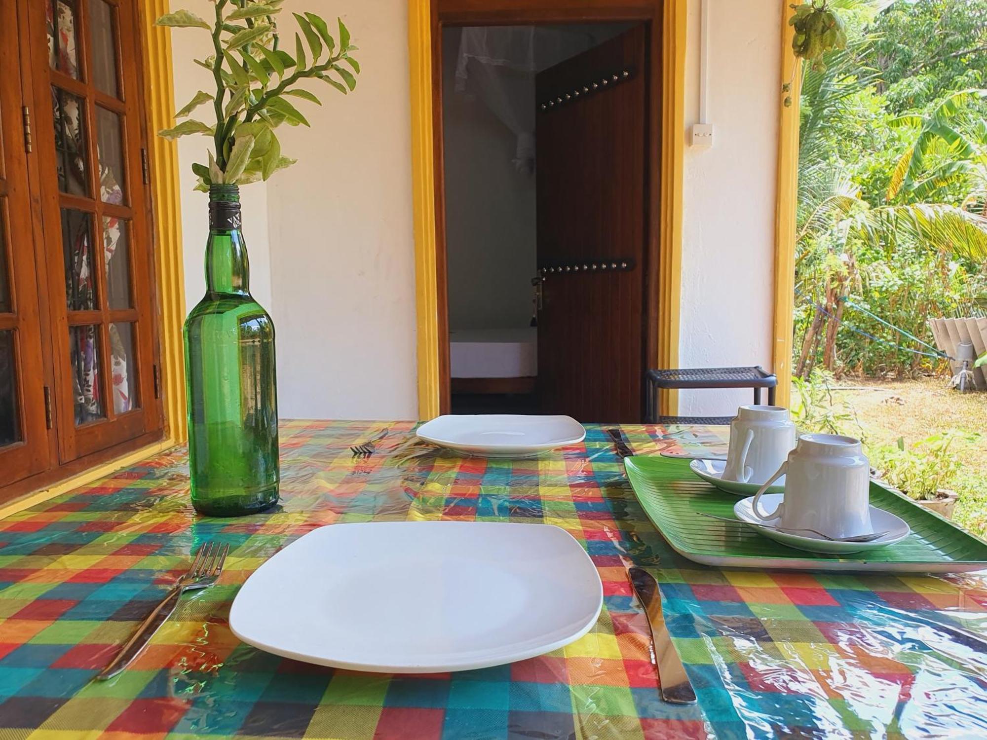 Sanu Home Stay Σιγκιρίγια Εξωτερικό φωτογραφία